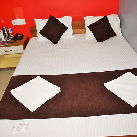 Hotel Debjyoti Siliguri Luaran gambar