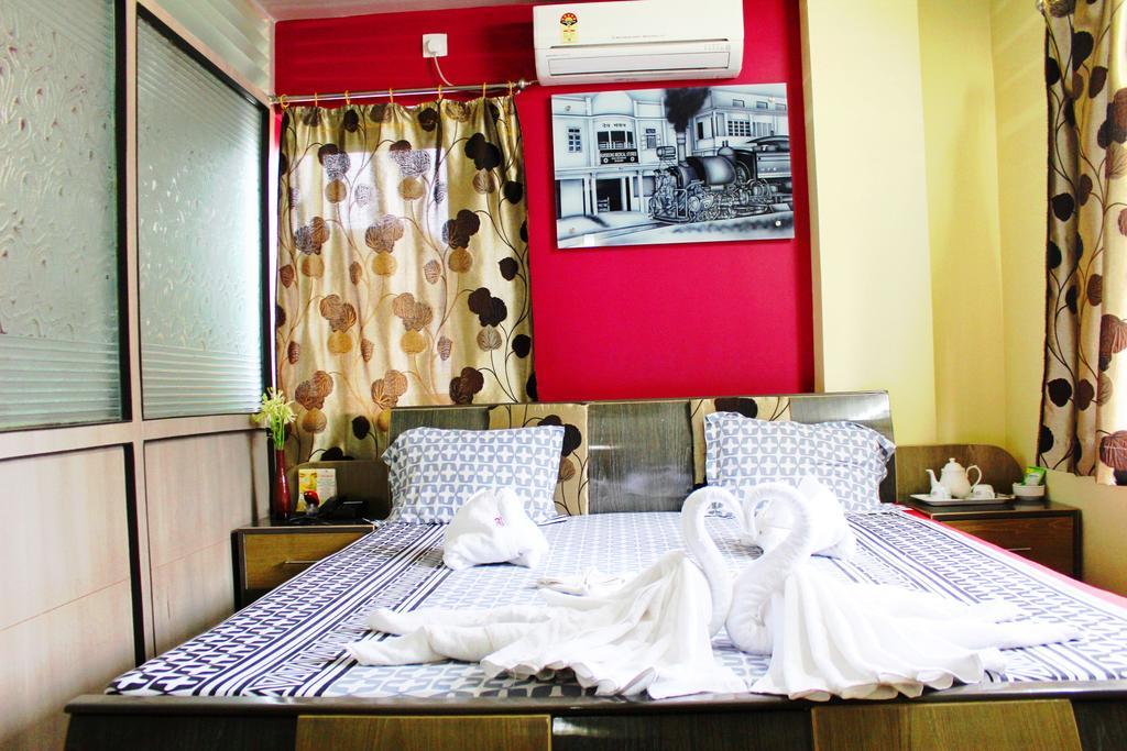Hotel Debjyoti Siliguri Luaran gambar